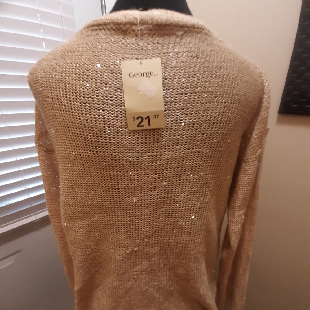 Sweater - Picture 2 of 8